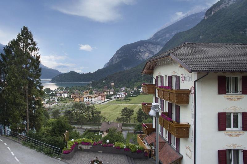 Hotel Olympia Molveno Εξωτερικό φωτογραφία