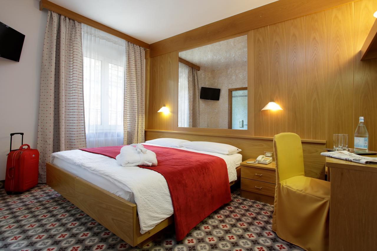 Hotel Olympia Molveno Εξωτερικό φωτογραφία